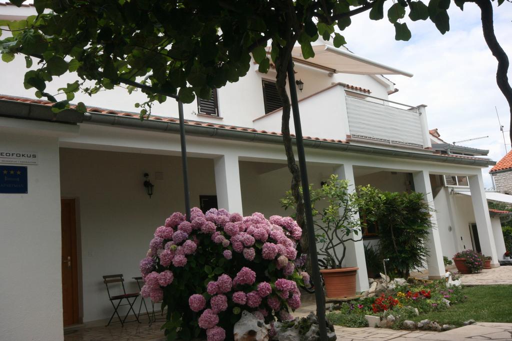 Apartment Luisa Poreč Exterior foto
